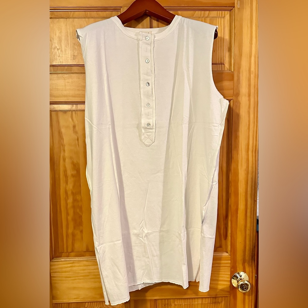 POL Round Neck Sleeveless Dress Size L Ivory